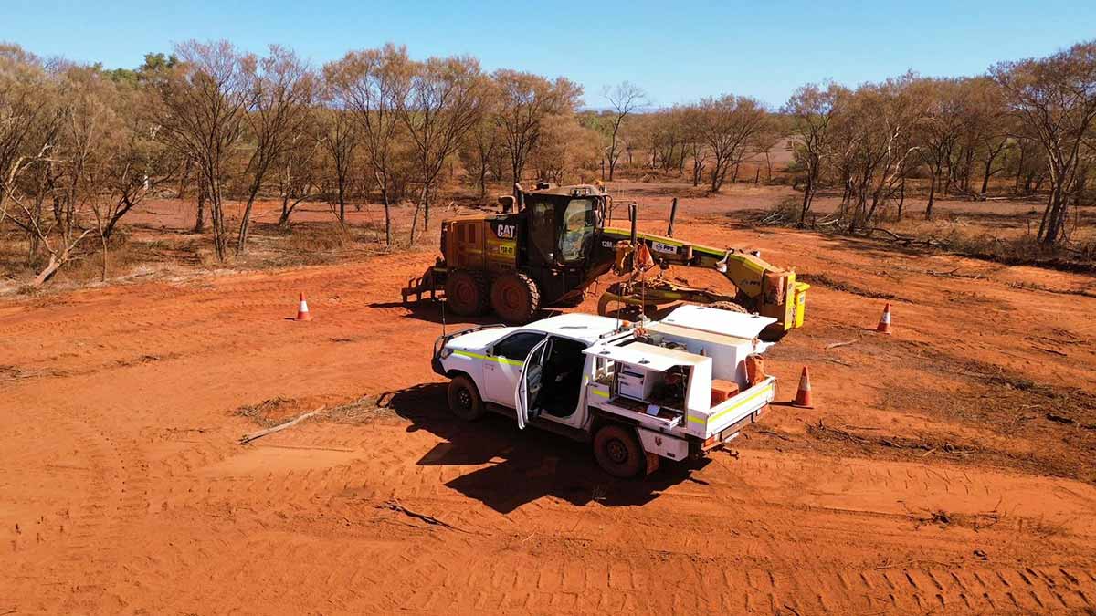 Grader support, civil earthworks